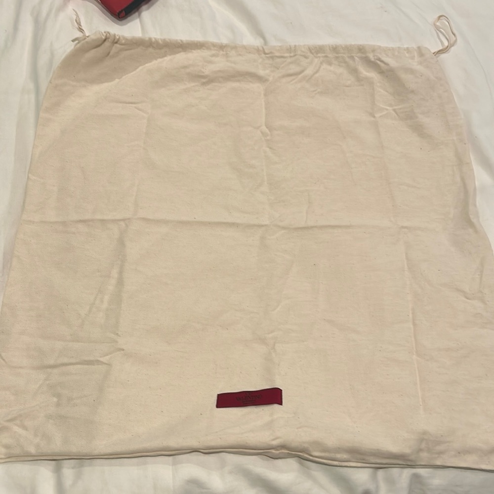 XL Valentino dust bag